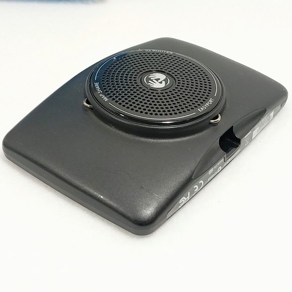 Tom Tom XL 340S GPS With Charger Manual And Box #1331 - Picture 11 of 13